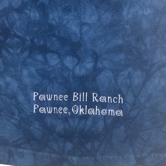 Wolf Howl at the Moon Spirit Animal 2002 T-Shirt - Picture 6 of 8